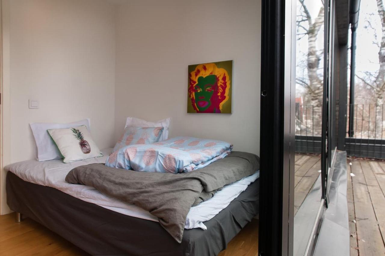 Townhouse On Arlanda Stockholm Metro Line - Easy Checkin Villa Солентюна Екстериор снимка